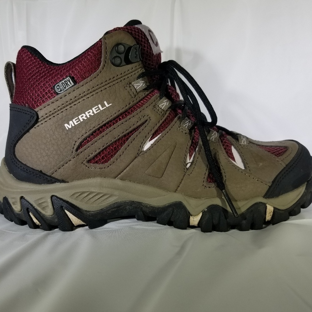 Merrel Women Hiking Boots